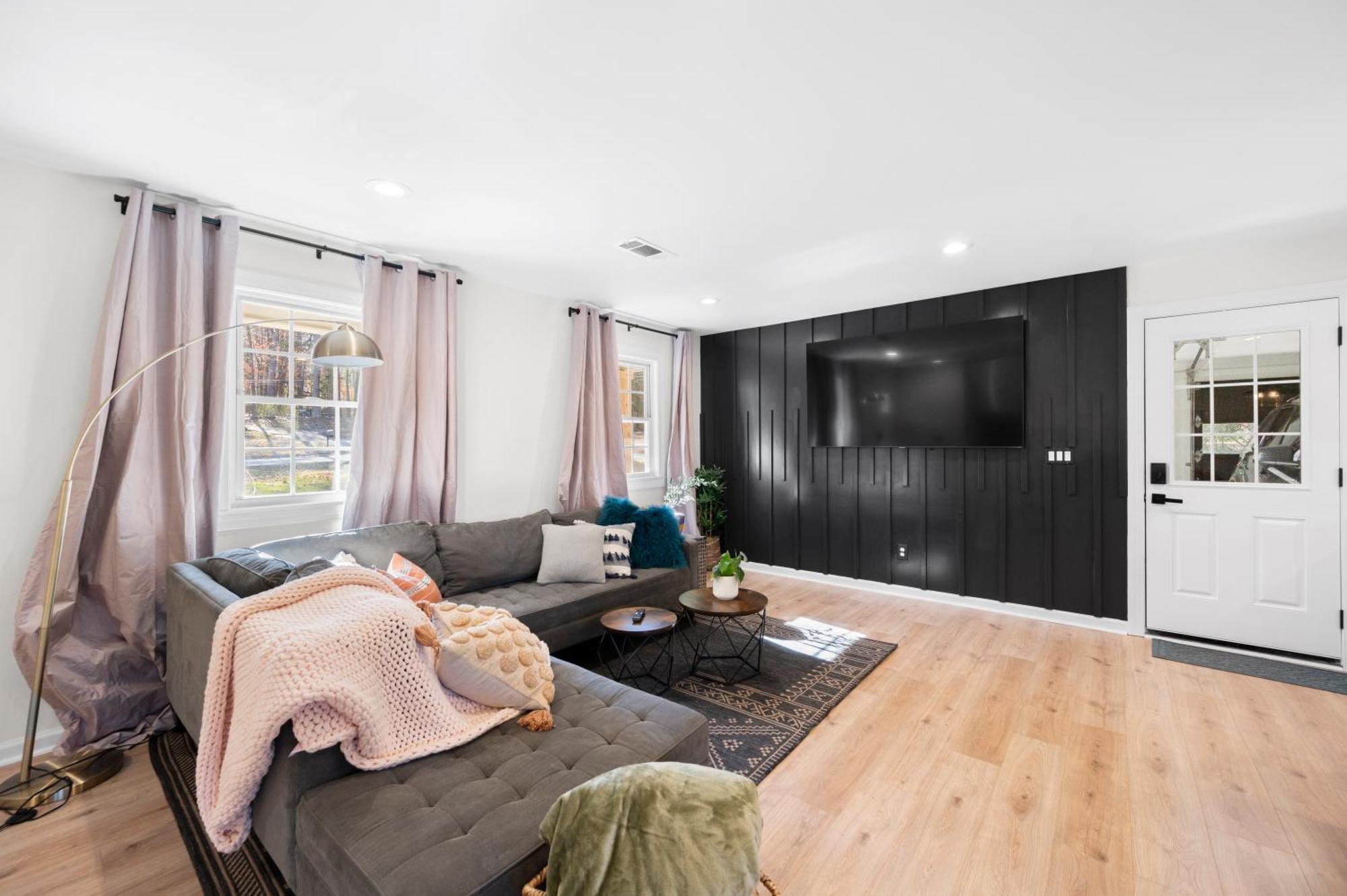 Outdoor Projector, Arcade, Fire Pit, 2 Car Garage, 2 Living Rooms Snellville Bagian luar foto